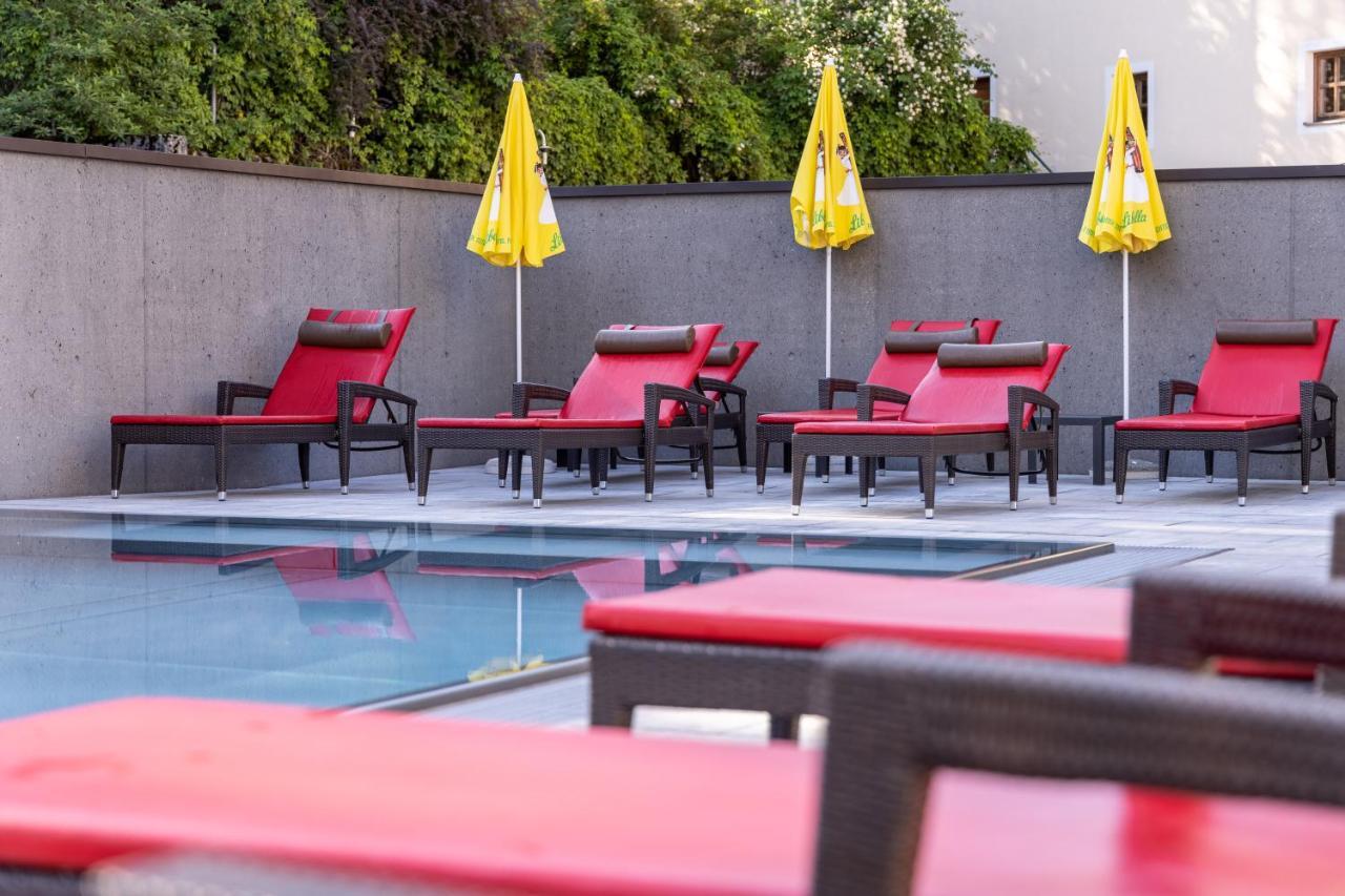 Lifthotel Hotel 3*